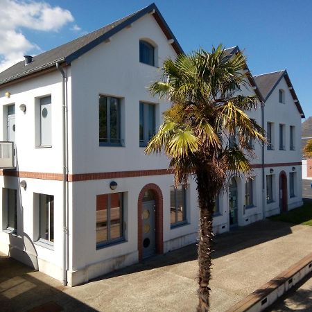 Auberge De Jeunesse Hi Cherbourg 外观 照片
