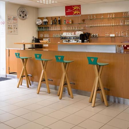 Auberge De Jeunesse Hi Cherbourg 外观 照片