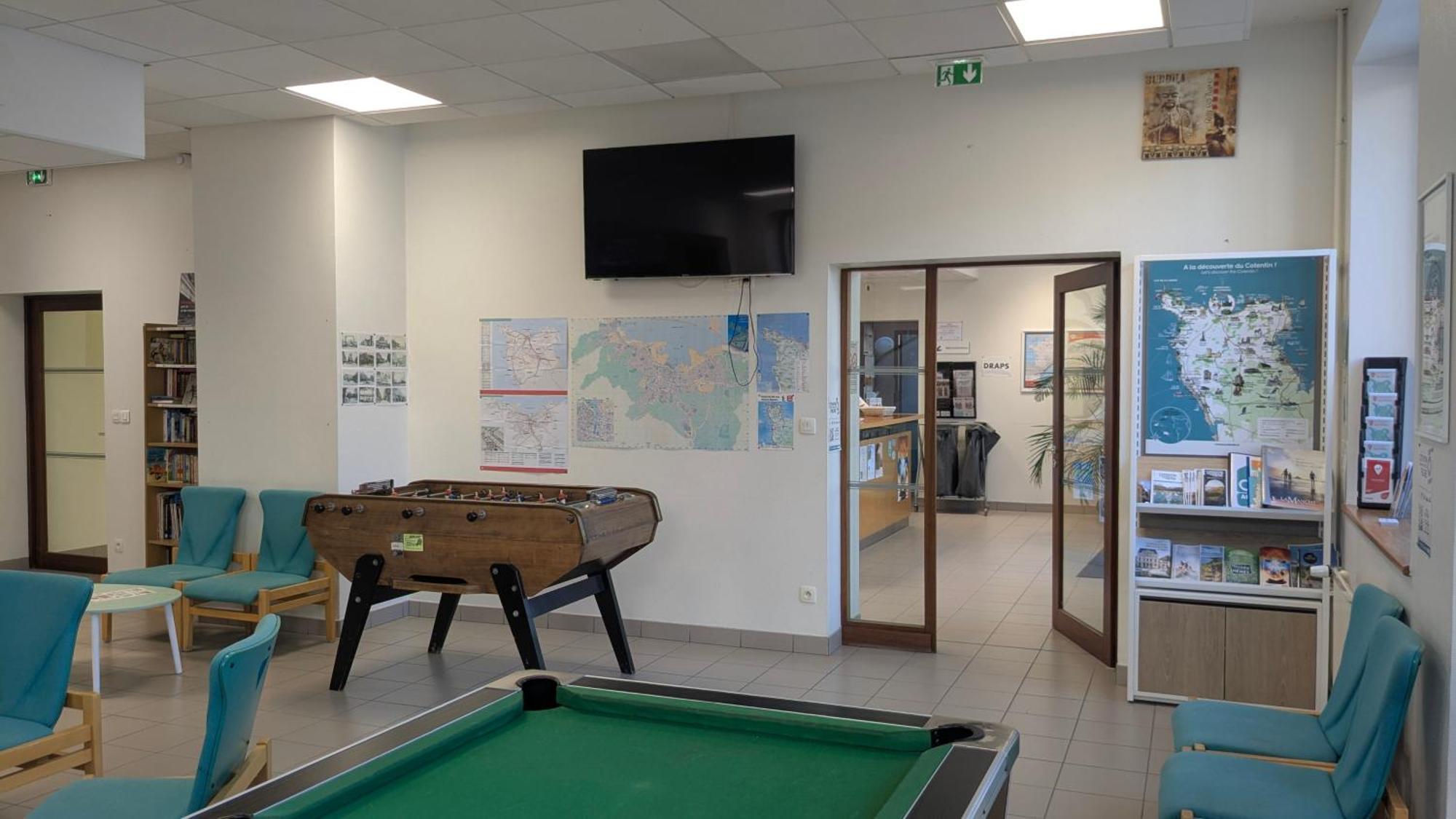 Auberge De Jeunesse Hi Cherbourg 外观 照片